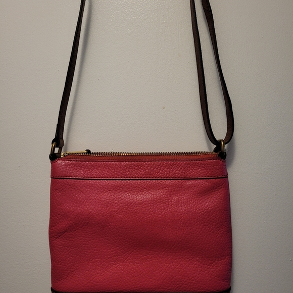 Hot Pink Leather Fossil Crossbody Purse - Picture 2 of 3